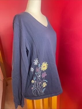 Women’s Life is Good Navy V-Neck Long Sleeve Crusher Tee with Floral Design XL